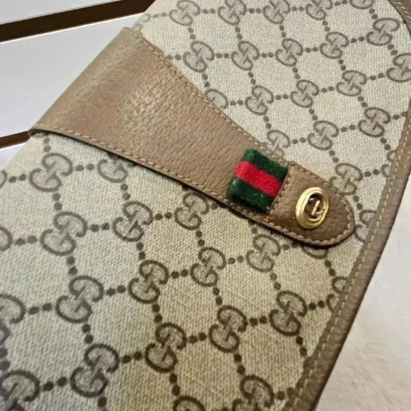 Sherry Line Brown PVC Clutch Bag - Picture 8 of 15